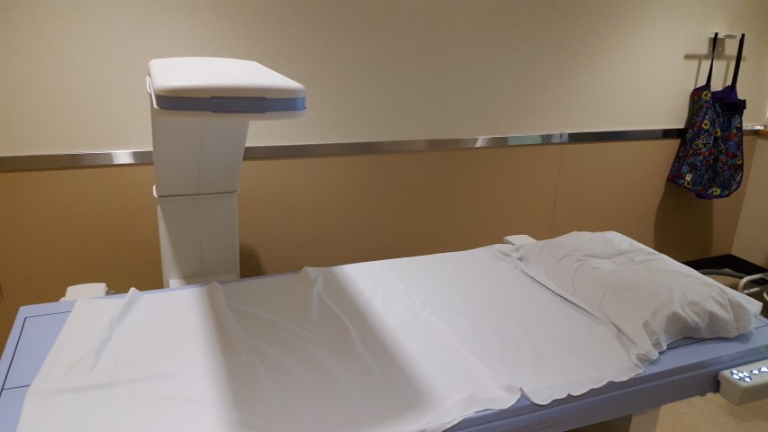 Even the machine used for the scan is boring looking compared to other scanning machines.